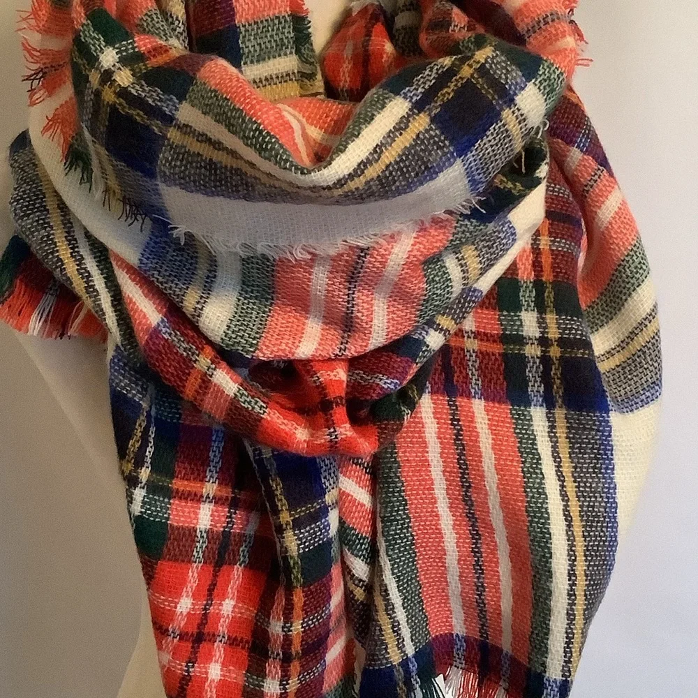 Winter White Plaid Scarf - Picture 2 of 6